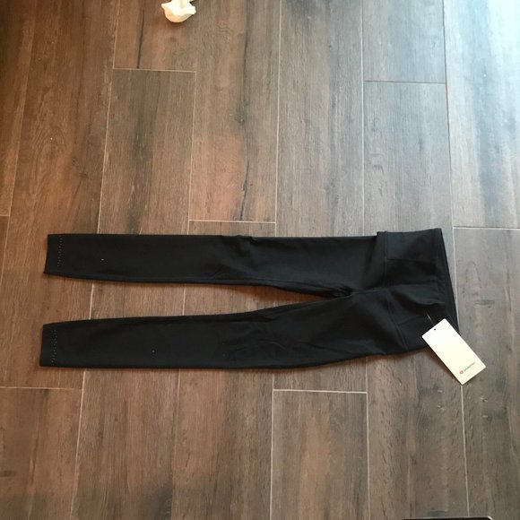 Lululemon In Focus Run Tight - Picture 5 of 6